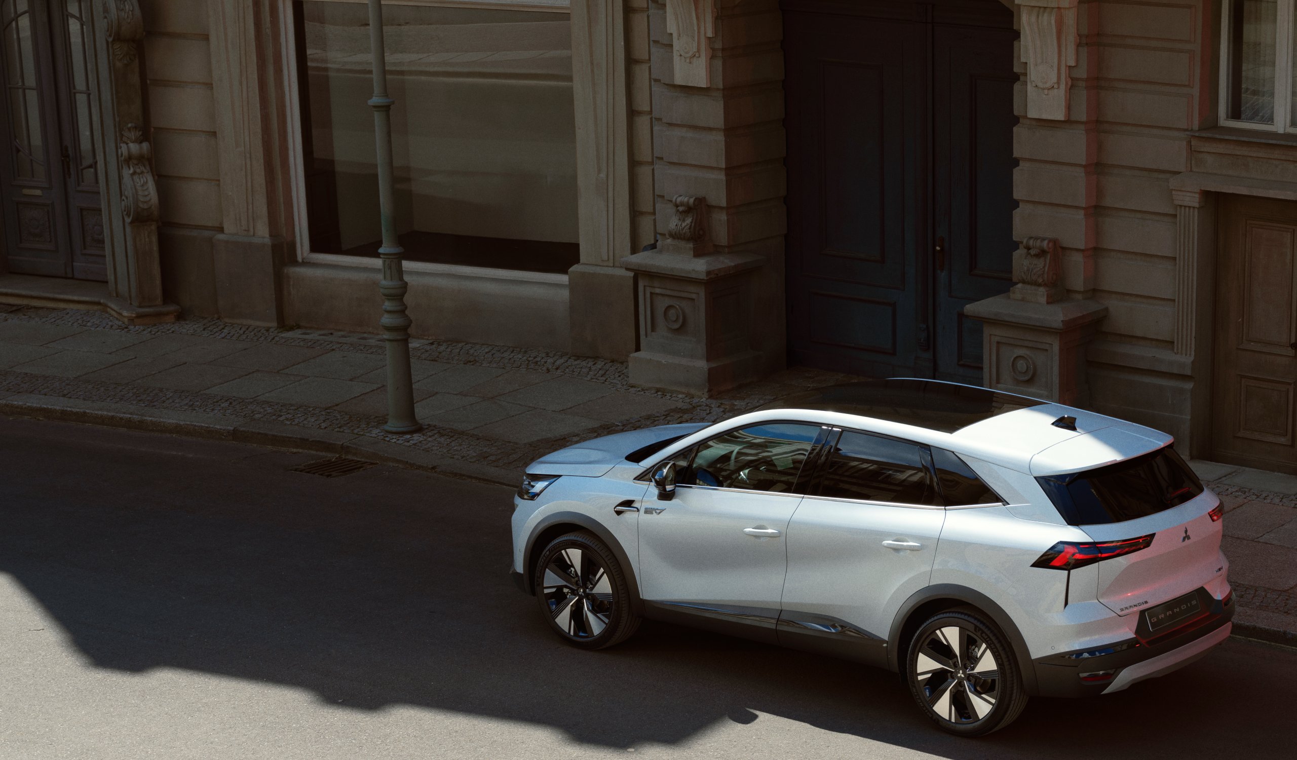 Nové Mitsubishi Grandis - dokonalé rodinné SUV